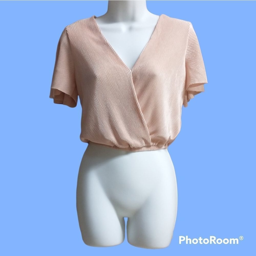 ASTR The Label Blush Peach Flutter Sleeve Faux Wrap Surplice Crinkle Top